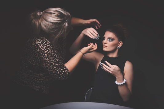 Modern tip fitting techniques, why sculpting is no longer the only way for a quick salon treatment..